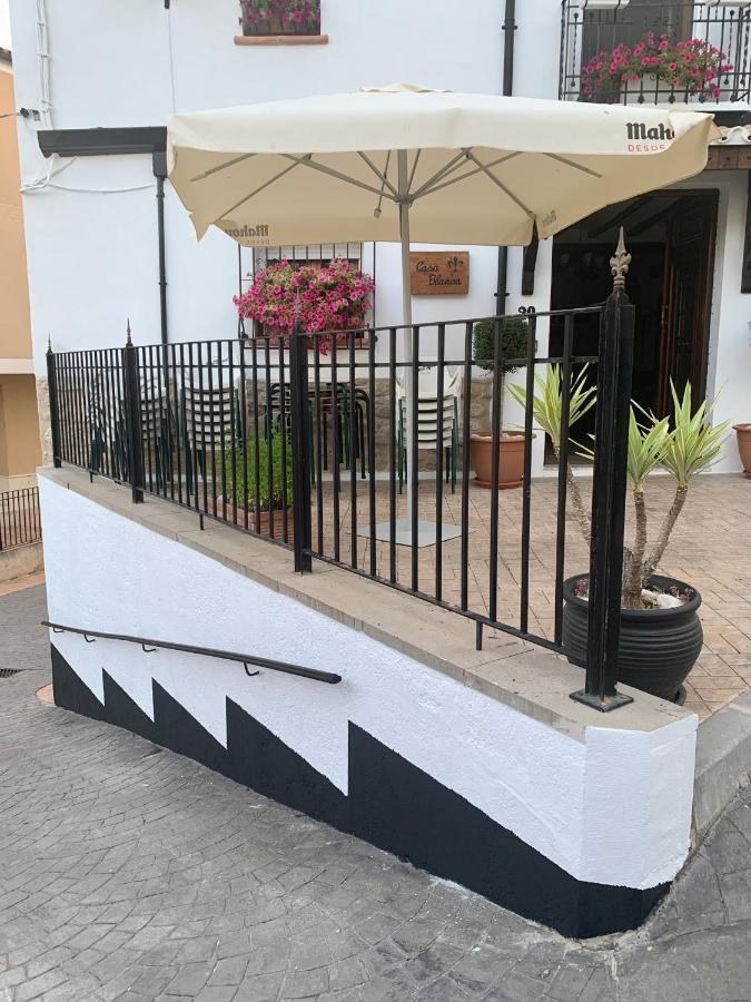 Bed and Breakfast Casa Blanca Castell De Castells Экстерьер фото