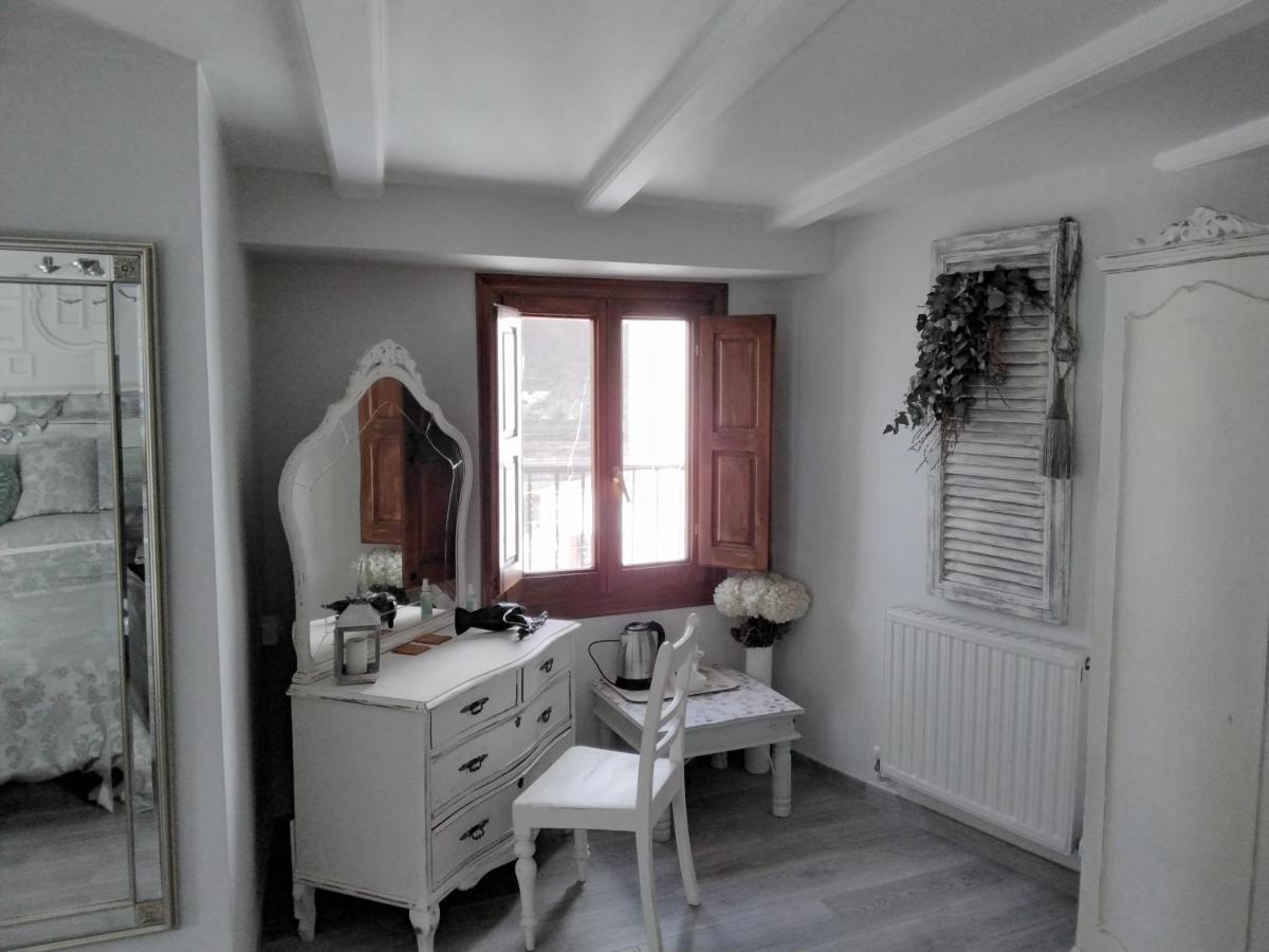 Bed and Breakfast Casa Blanca Castell De Castells Экстерьер фото
