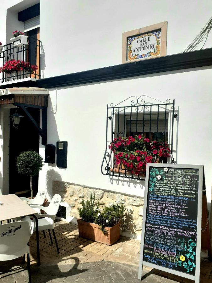 Bed and Breakfast Casa Blanca Castell De Castells Экстерьер фото